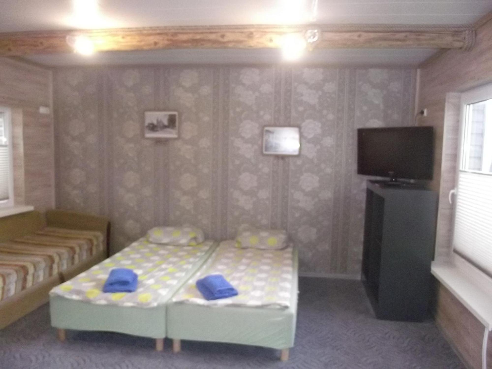 Bed and Breakfast Nakvyne Rokiskyje à Rokiskis Extérieur photo